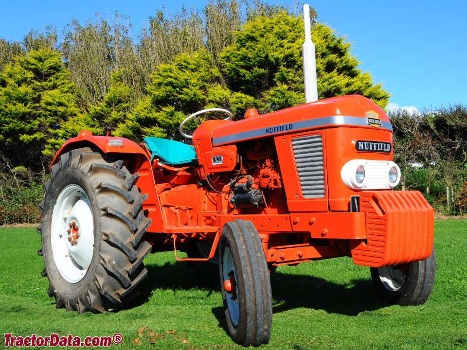 Traktor Nuffield 3