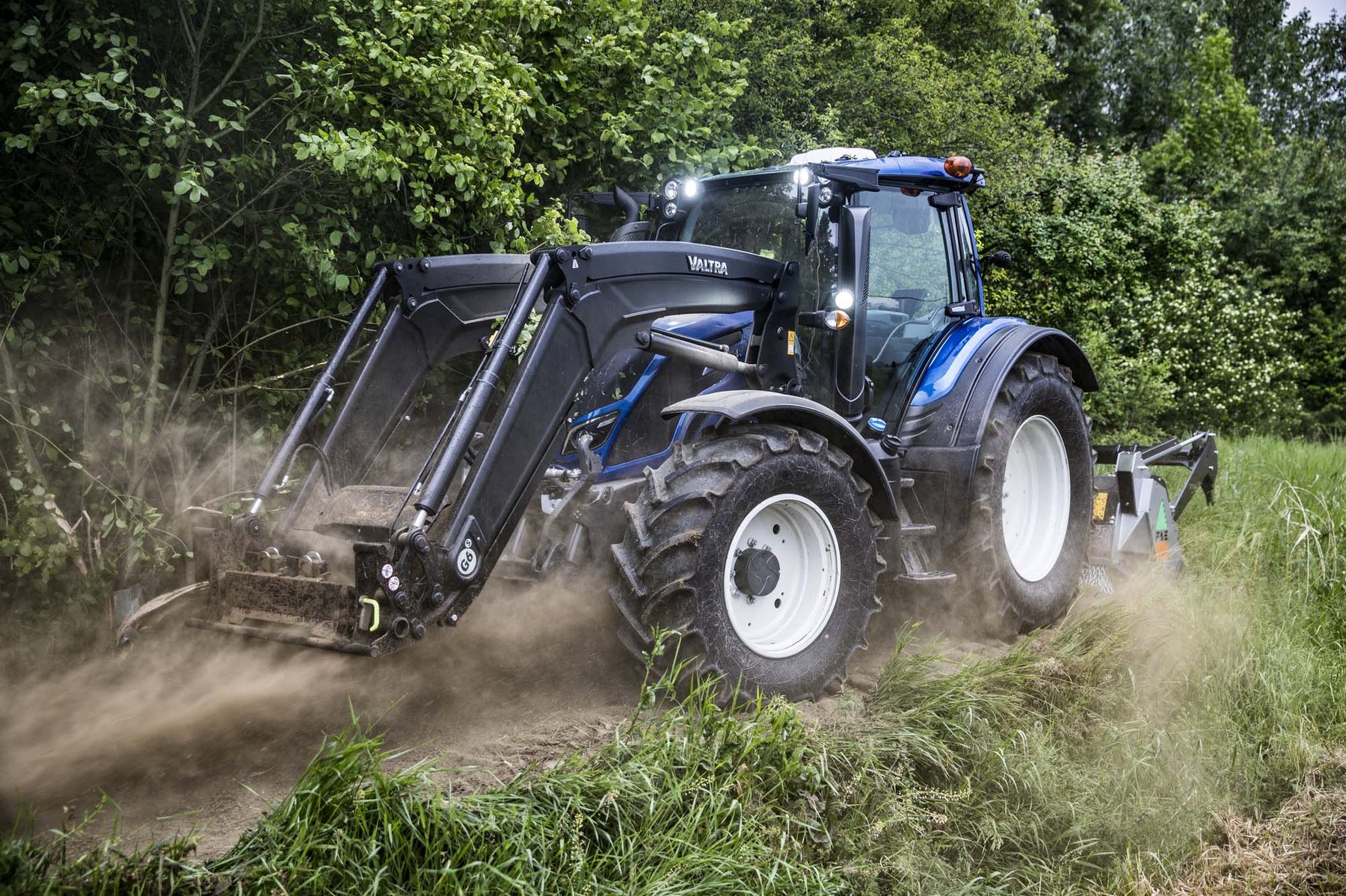 Valtra N82h