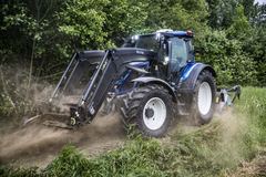 Valtra N82h