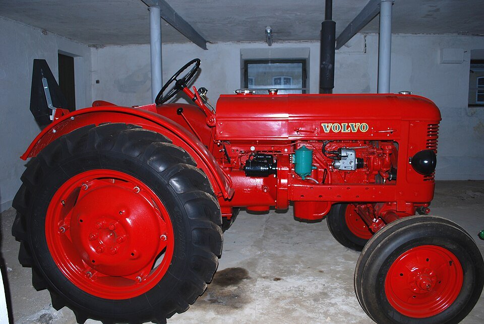 Tractor Volvo T 24