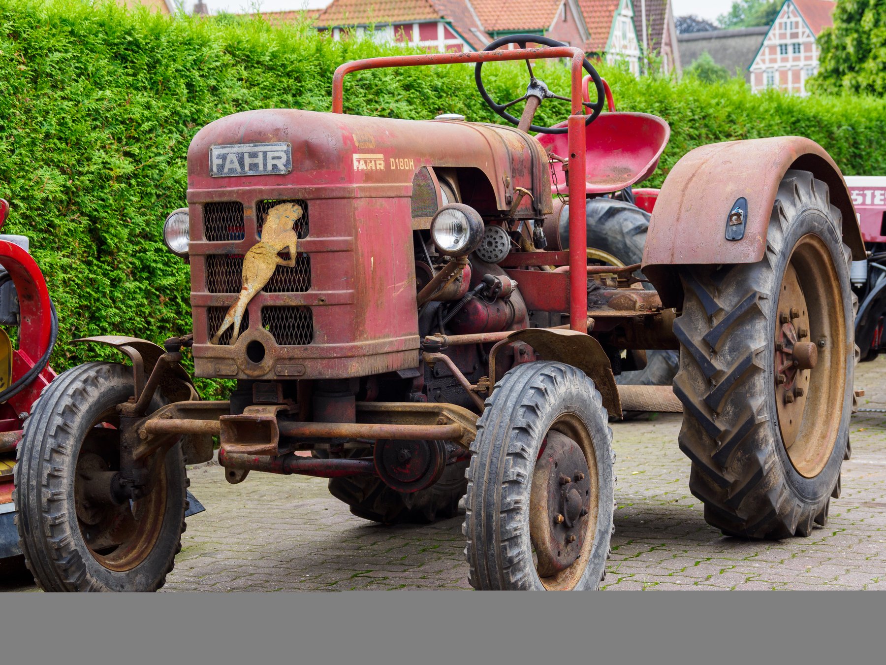 Traktor Fahr D 180 H
