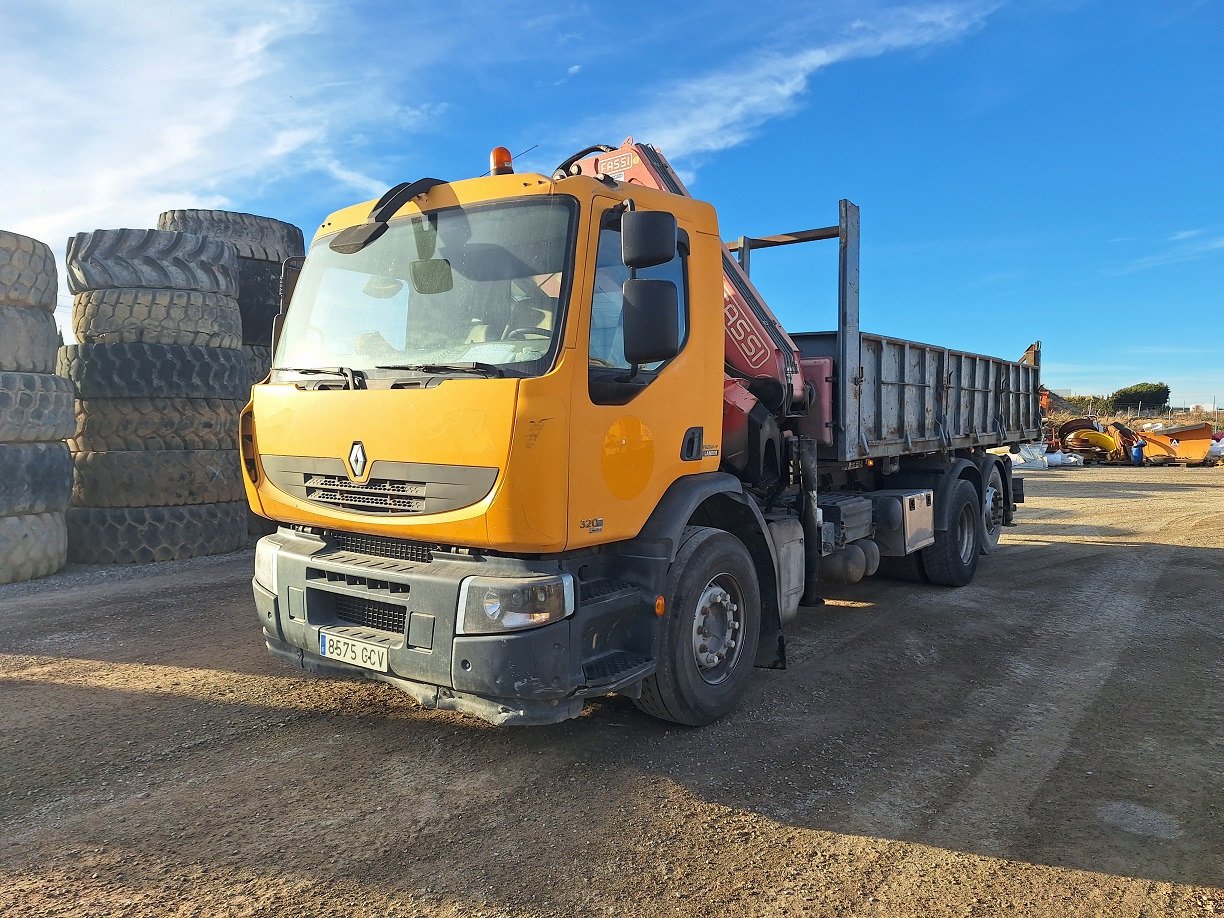 Renault LANDER 320.26 6X2 S 2M