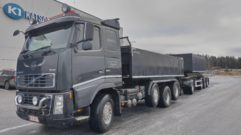 Volvo 16 8X2