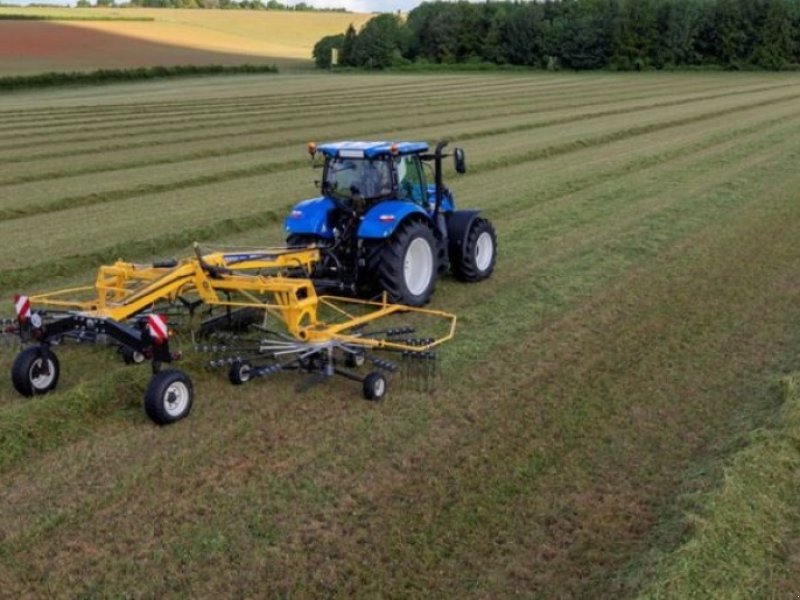 Grassland & forage New Holland ProRotor C820