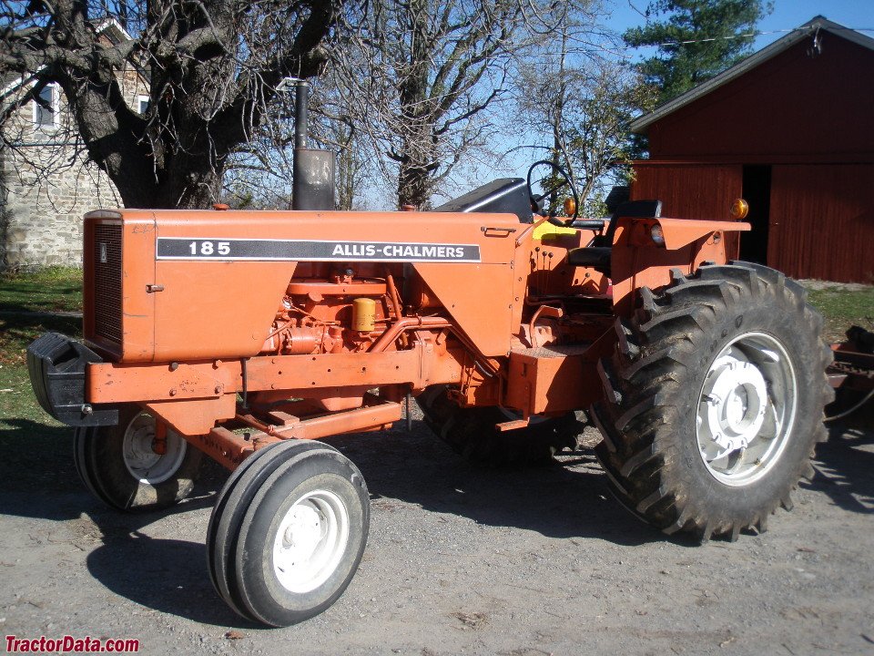 Tractor Allis Chalmers 185