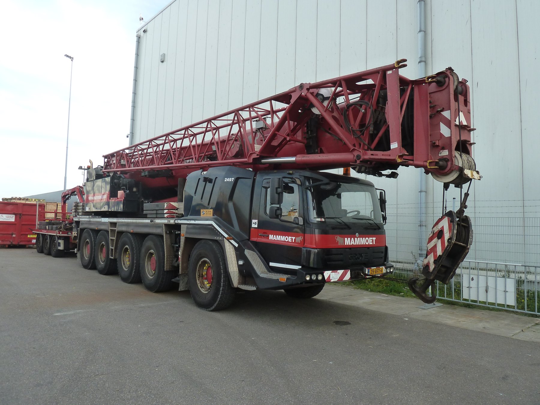 Lastwagen Grove GMK 5130