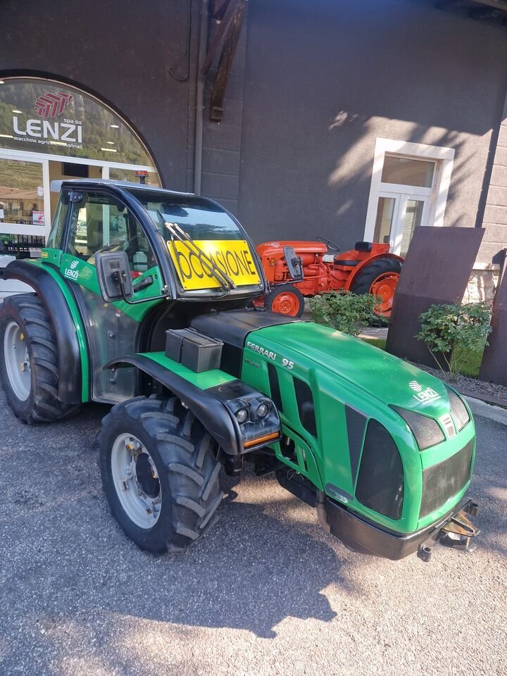 Tractor Ferrari 1300