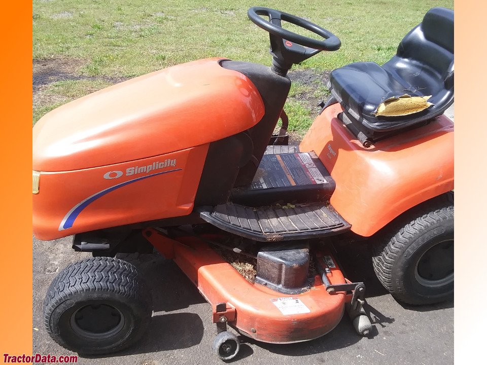 Ride-on mowers Simplicity Regent 17H