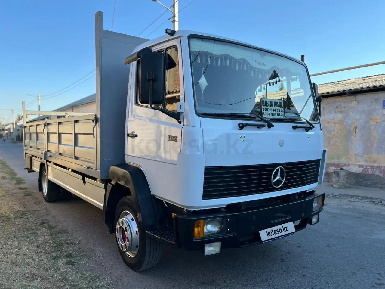 Truck Mercedes Benz 1117/4900
