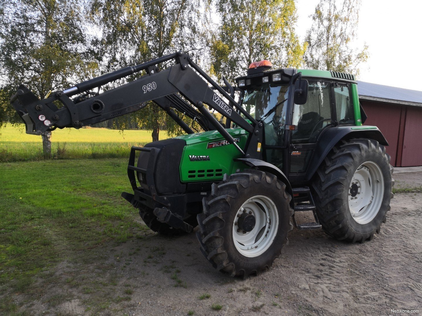 Traktor Valtra 6550-4