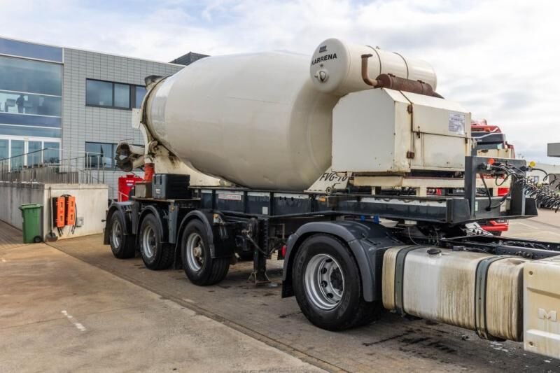 Trailer M & V N06T31