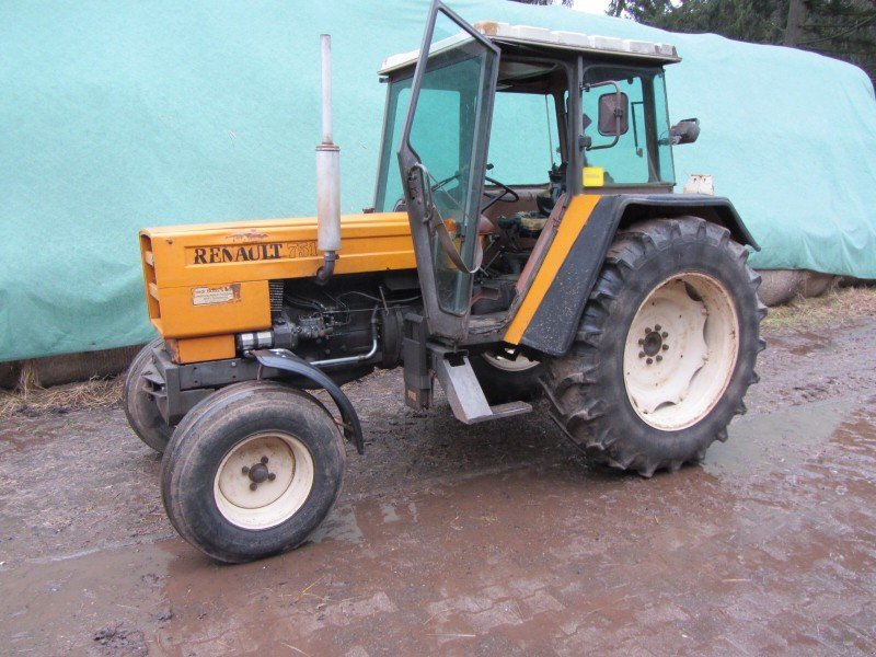 Tractor Renault 751 S