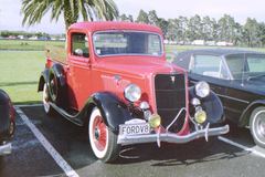 Ford PICK UP V8