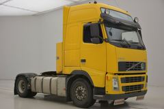 Volvo 400 4X2