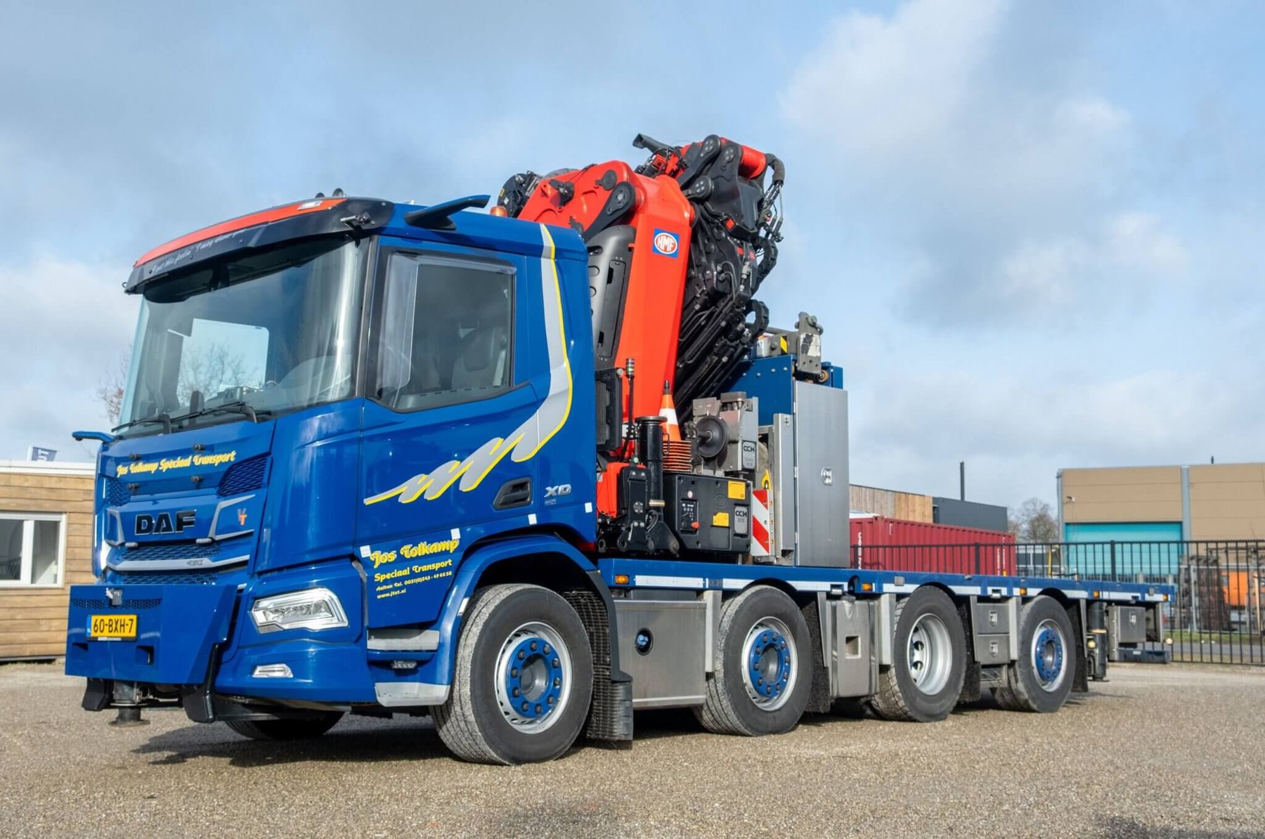 Truck DAF 8X2 WIDE-SPREAD MIXER