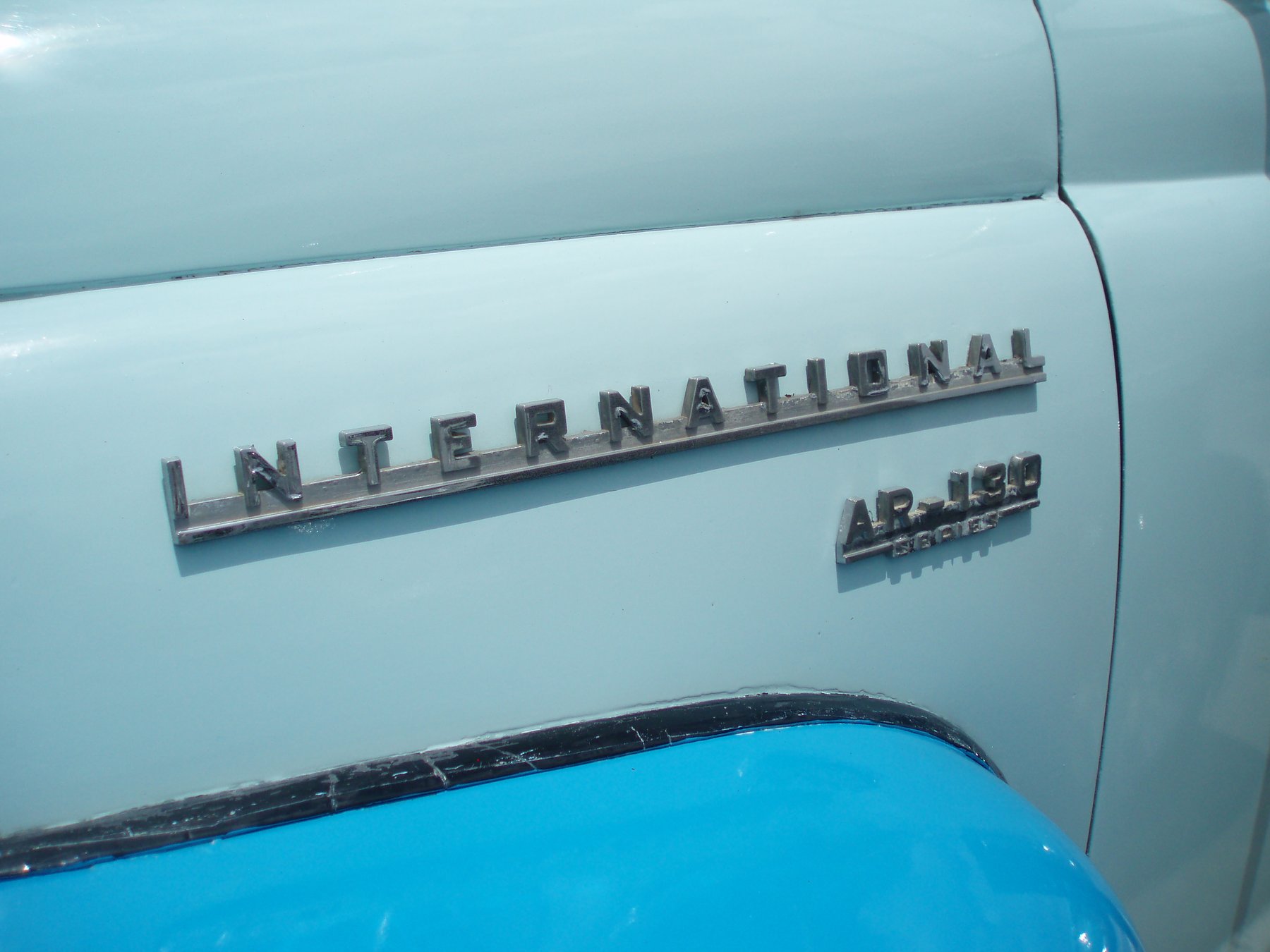 International Harvester 1055XL