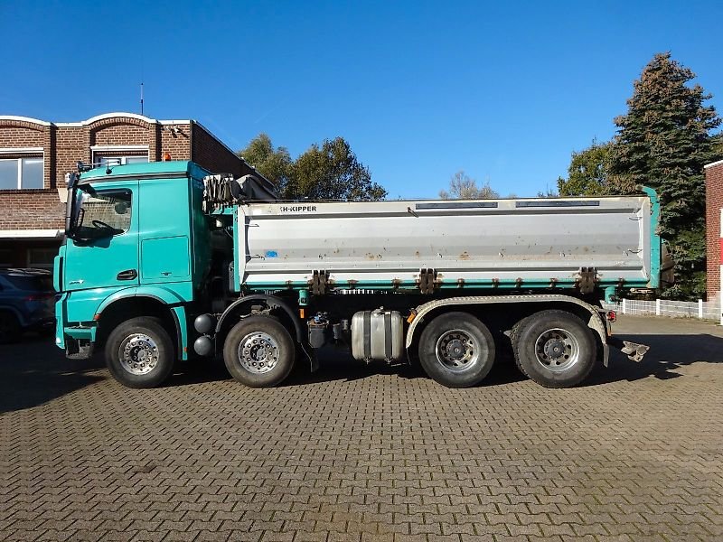 Truck Mercedes Benz AROCS 3258 K