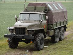 Uralaz Ural-375