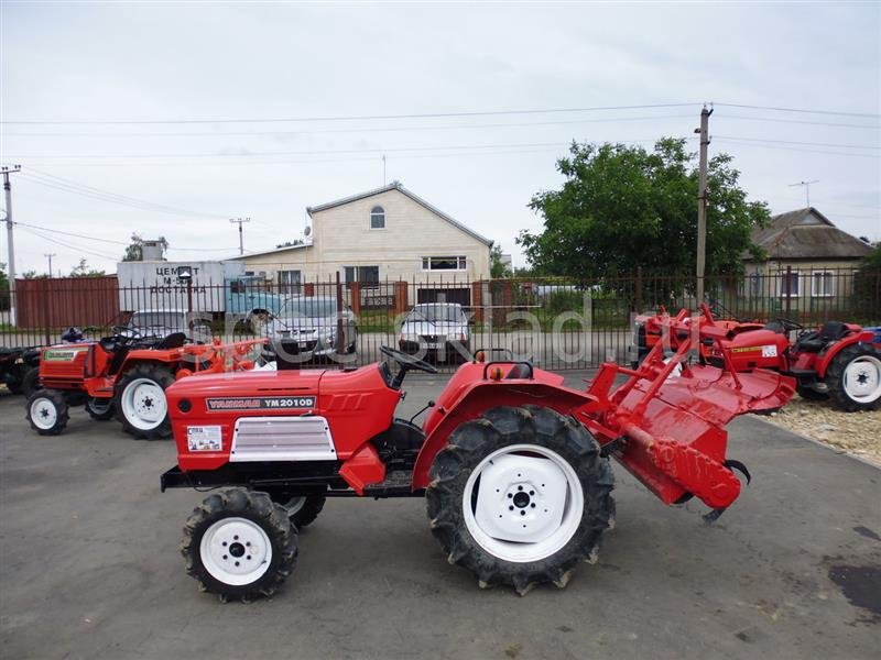 Traktor Yanmar YM 2010D