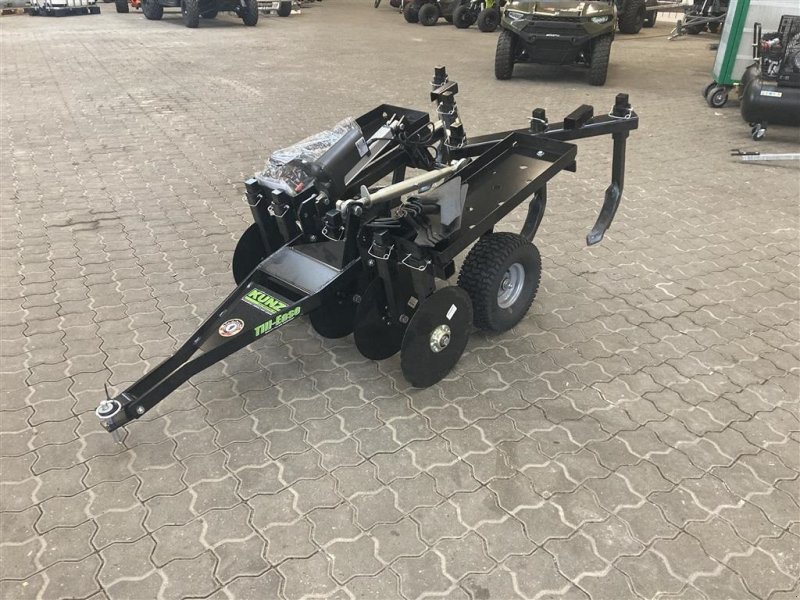 Car trailers up to 3.5 t TRAILER ENGINEERING LTD 2000 Highway Twin Axle