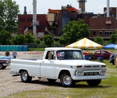 GMC PICK UP 33P