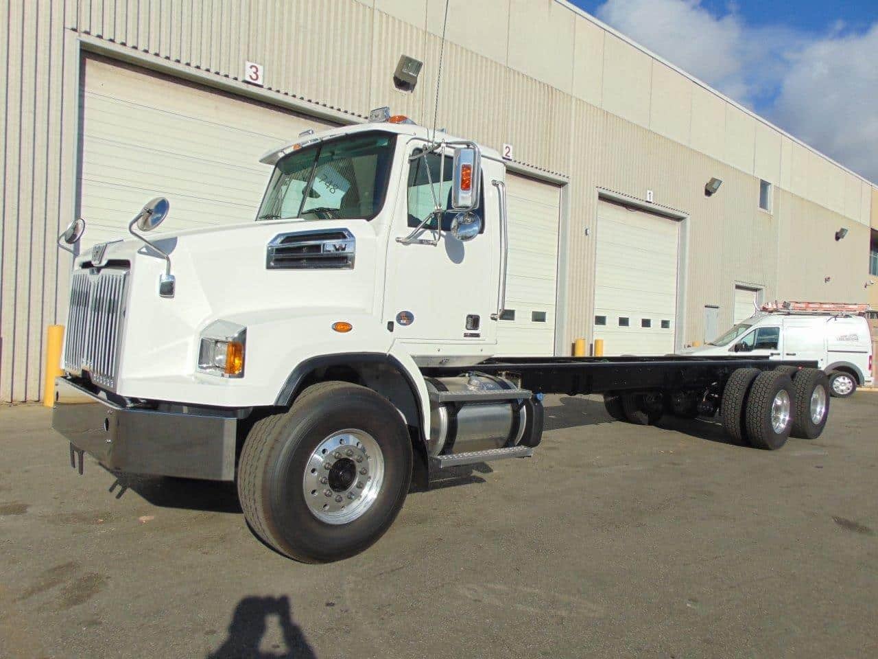 Truck Western Star New 4700 Chassis