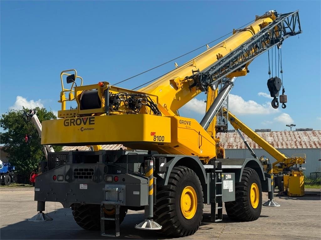 Grove GRT8100