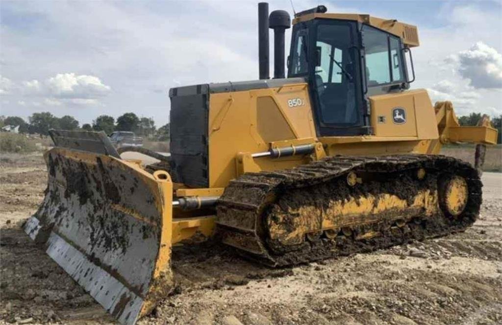 John Deere 850J WT Waste Handler