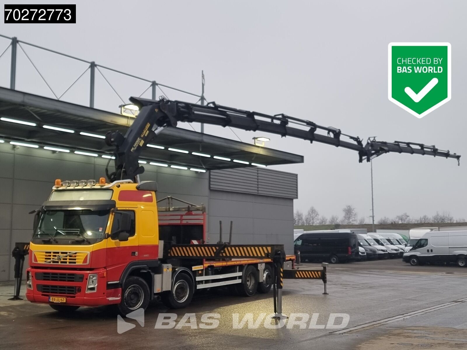 Truck Volvo FM 440 8X2