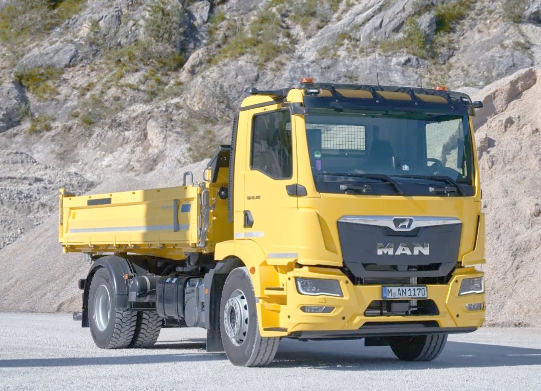 Lastwagen MAN L15LC
