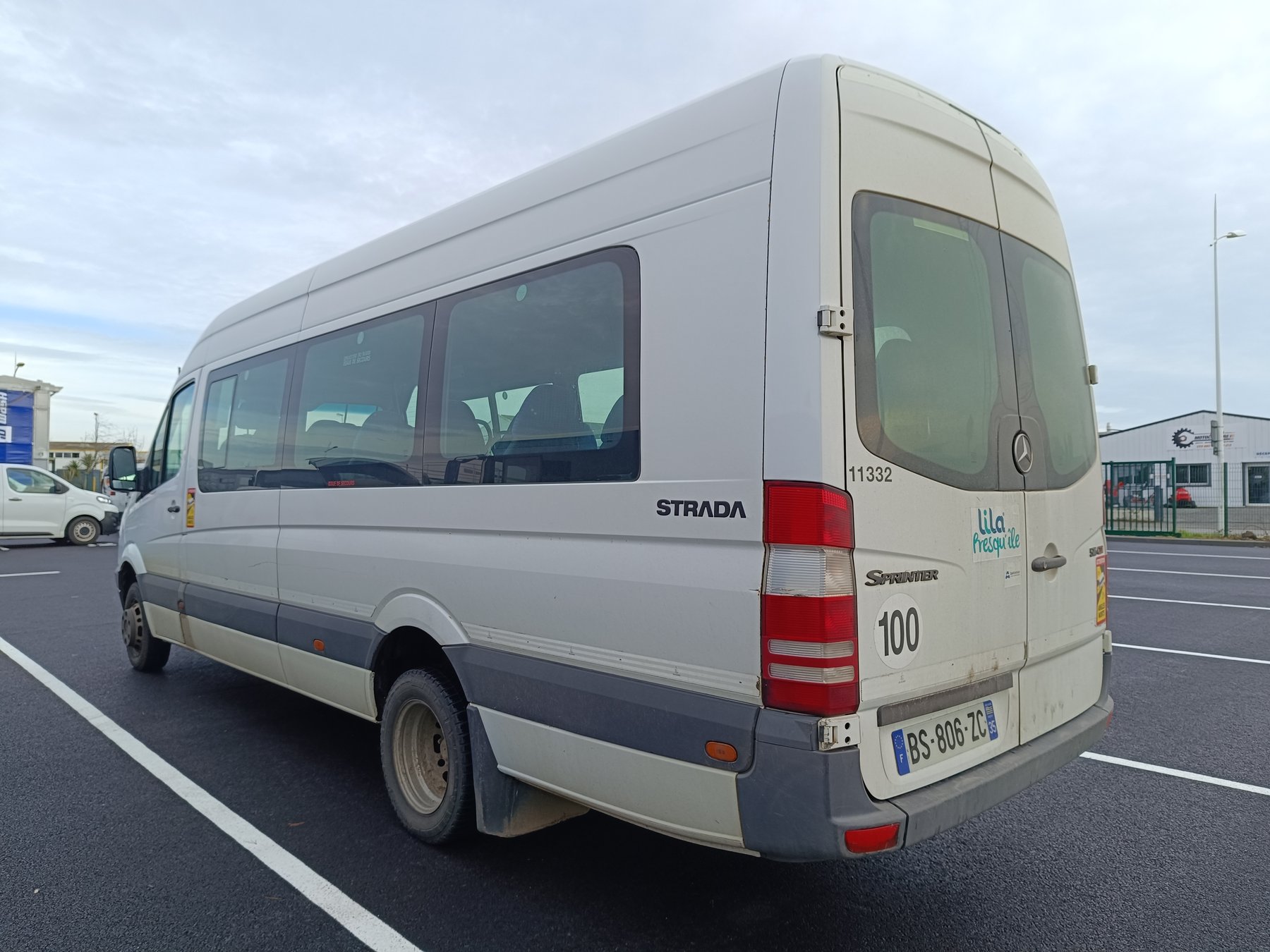 Truck Mercedes Benz SPRINTER 516 CDI/43