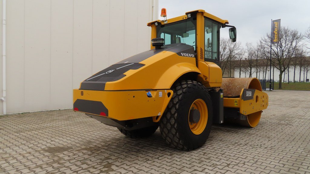 Volvo MCT135D