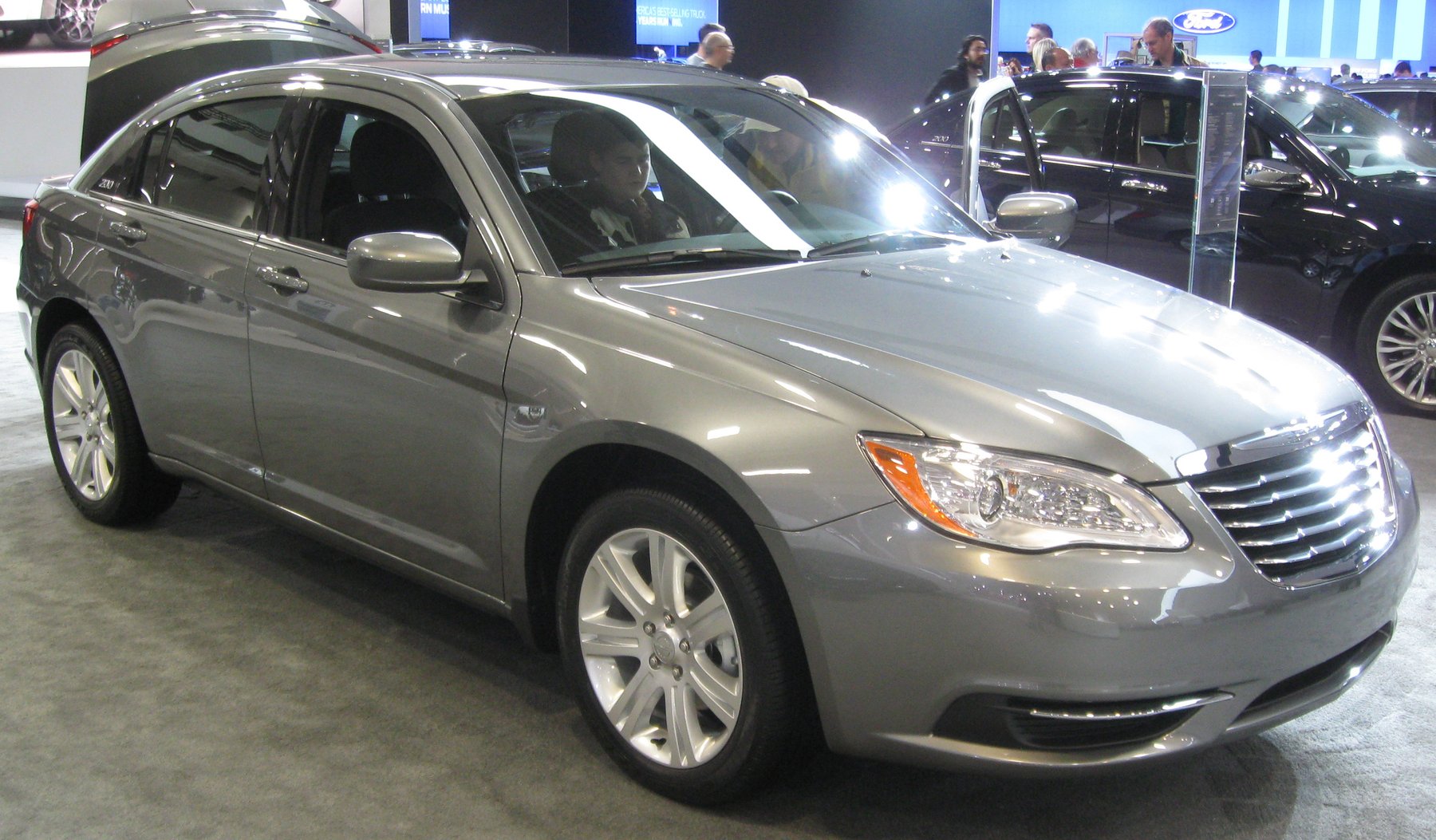 Van Chrysler D 200