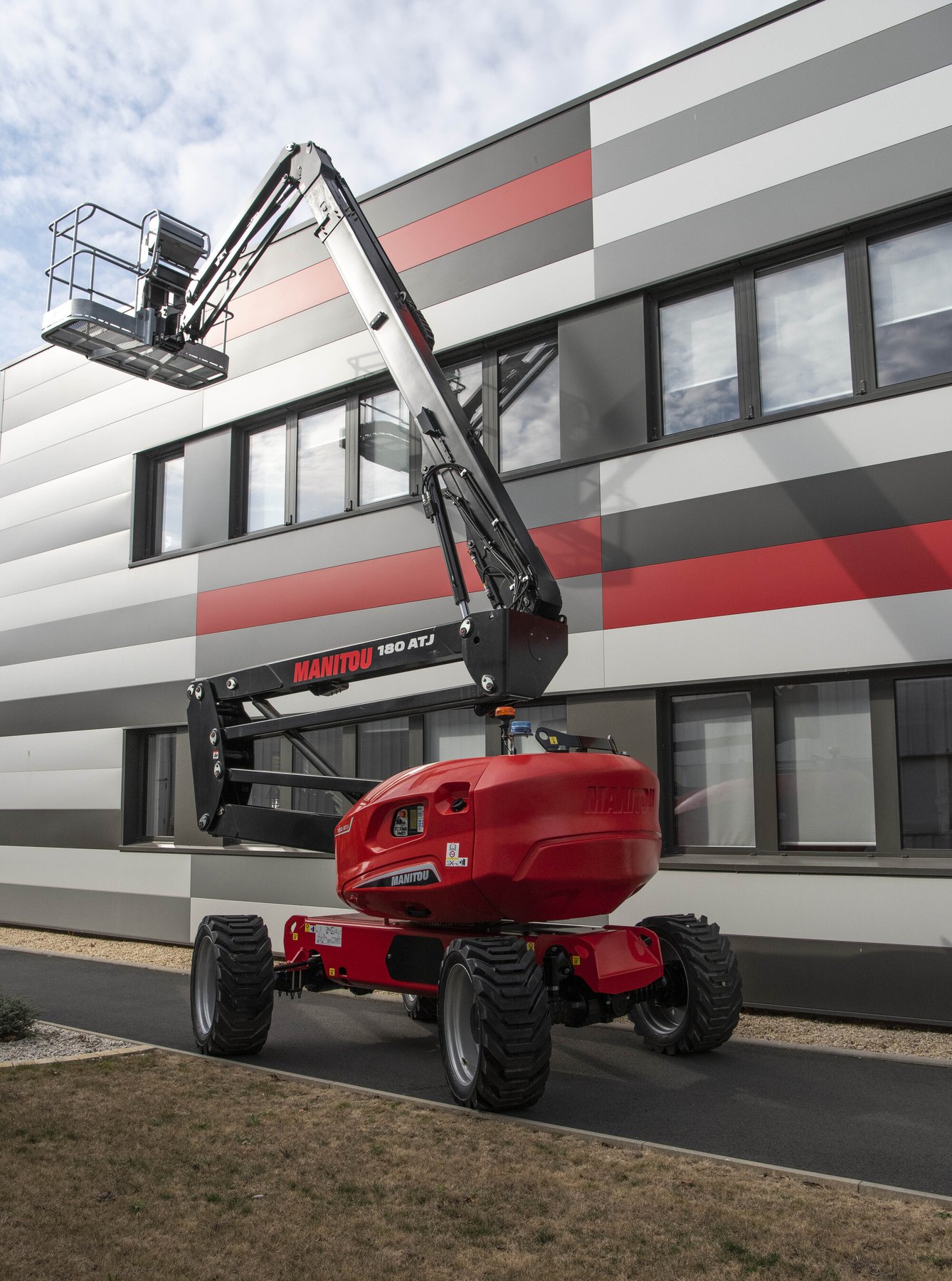 Aerial work platforms Manitou 180 ATJeRCS1