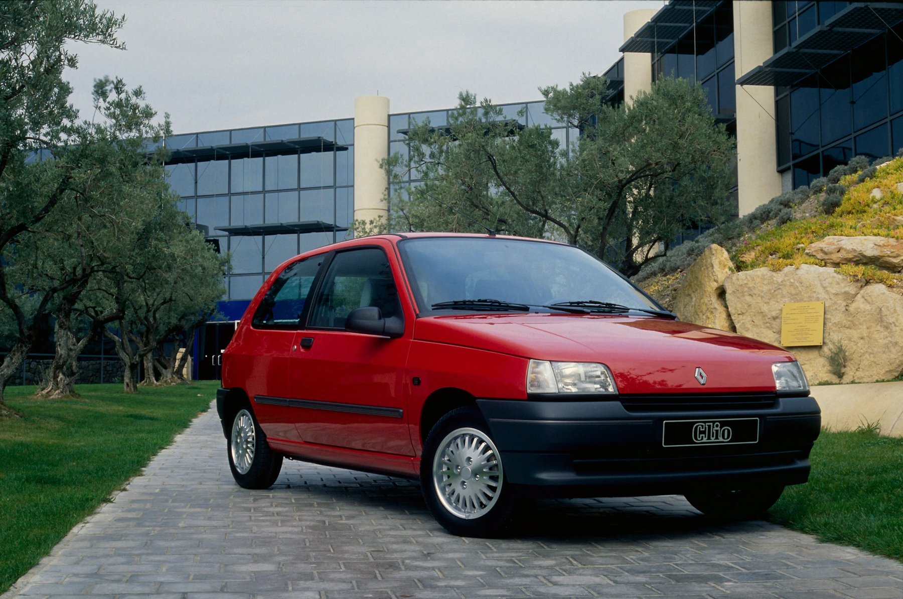 Van Renault CLIO 16V BESTEL