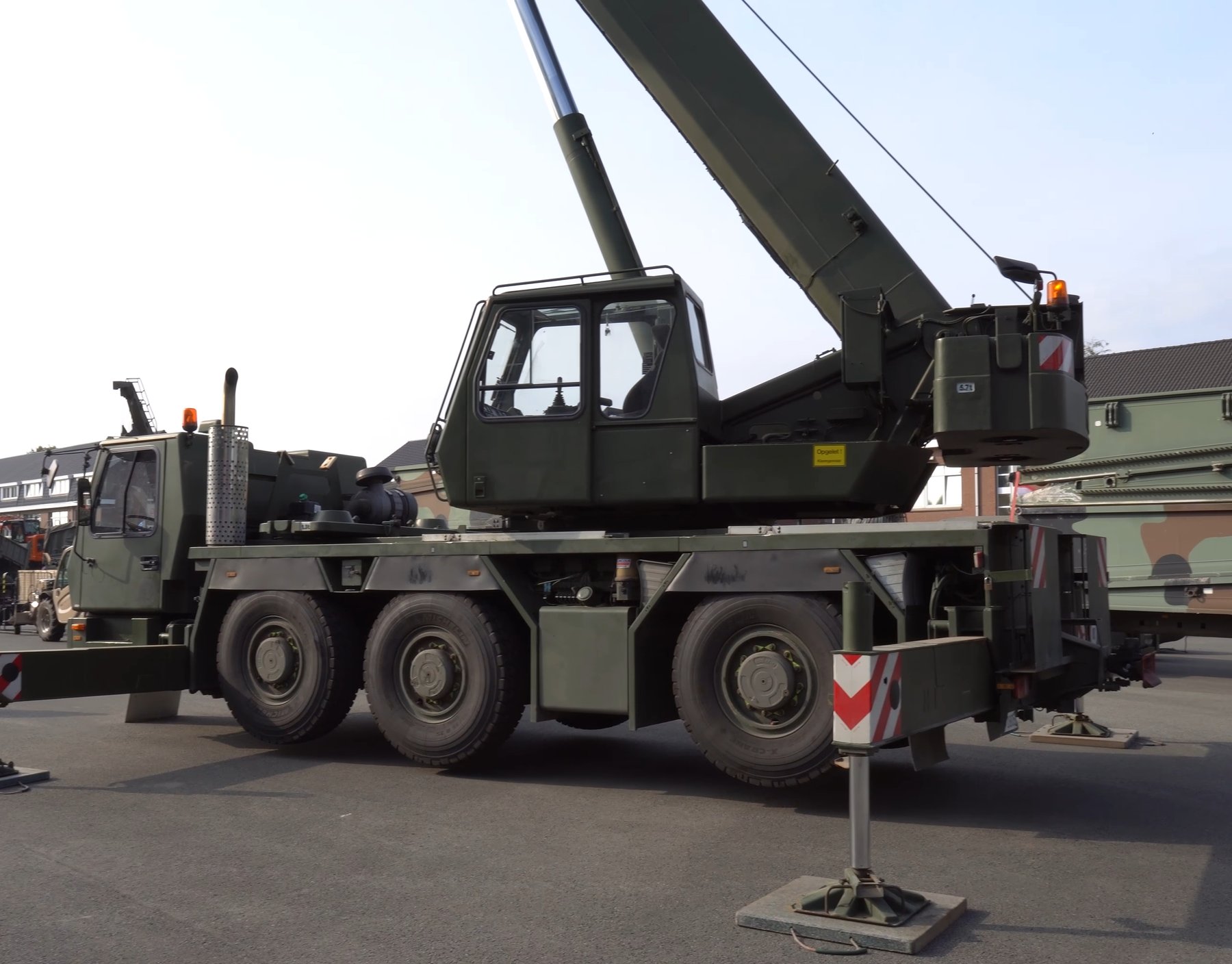 Mobile crane Grove GMK 3050-3