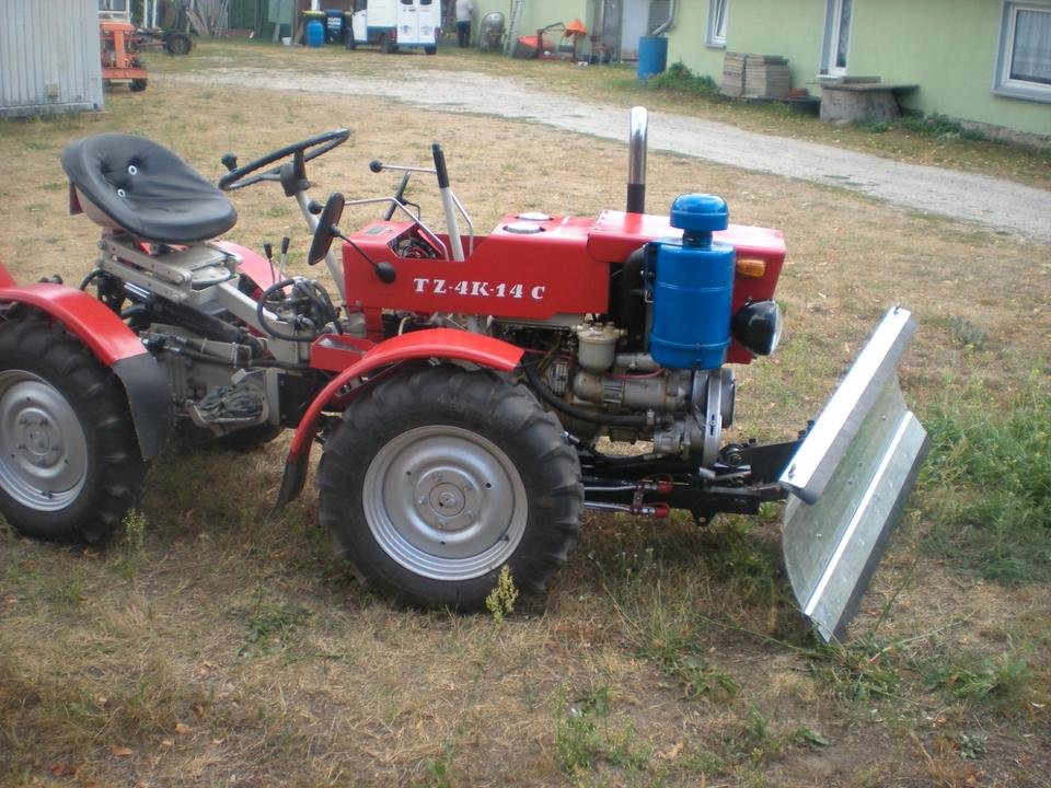 Traktor Zil ТТ-4