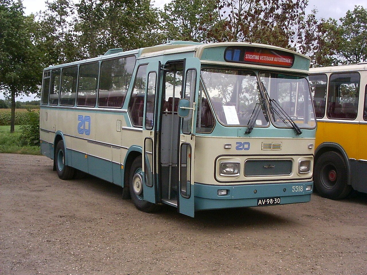 Truck Leyland Den Oudsten LOK