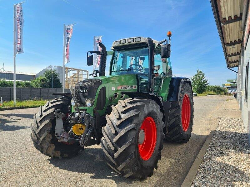 Traktor Fermec 820 Industrial