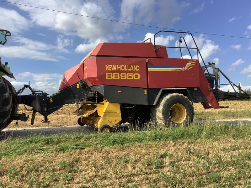 New Holland BB950
