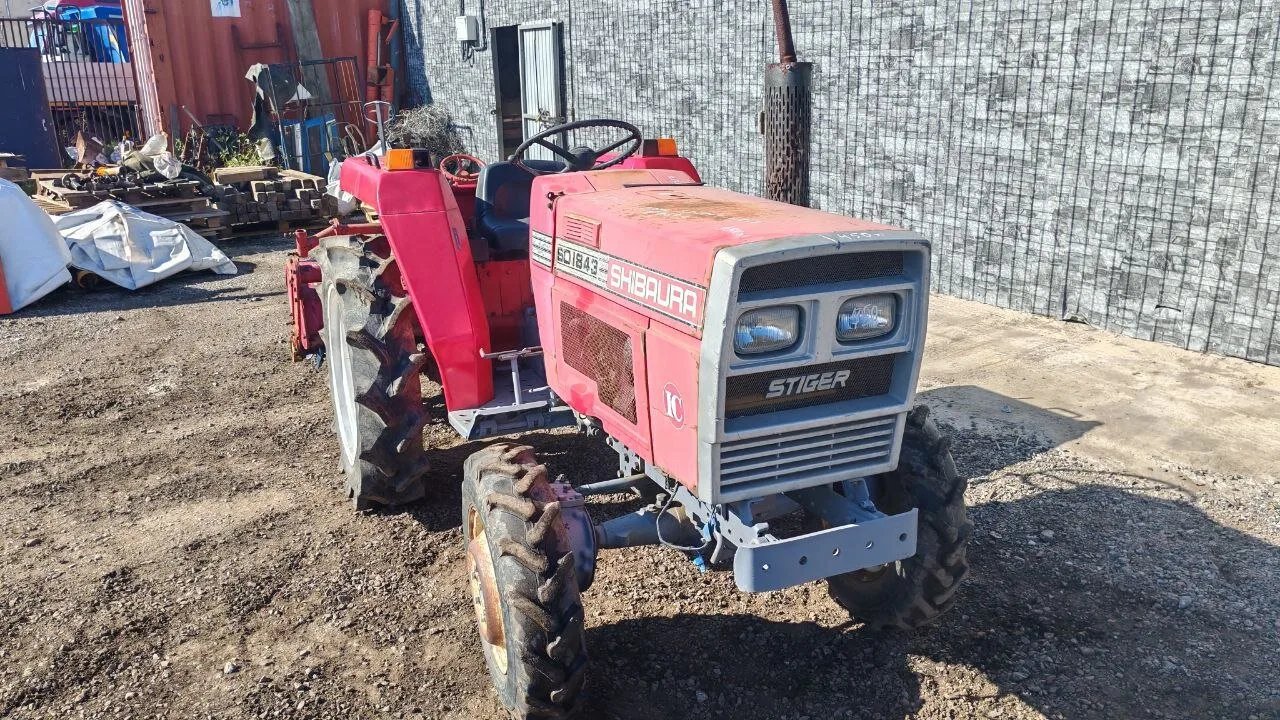Tractor Shibaura SD1843