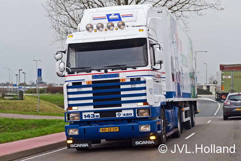 Samochód ciężarowy Scania 143M 4X2 65115E