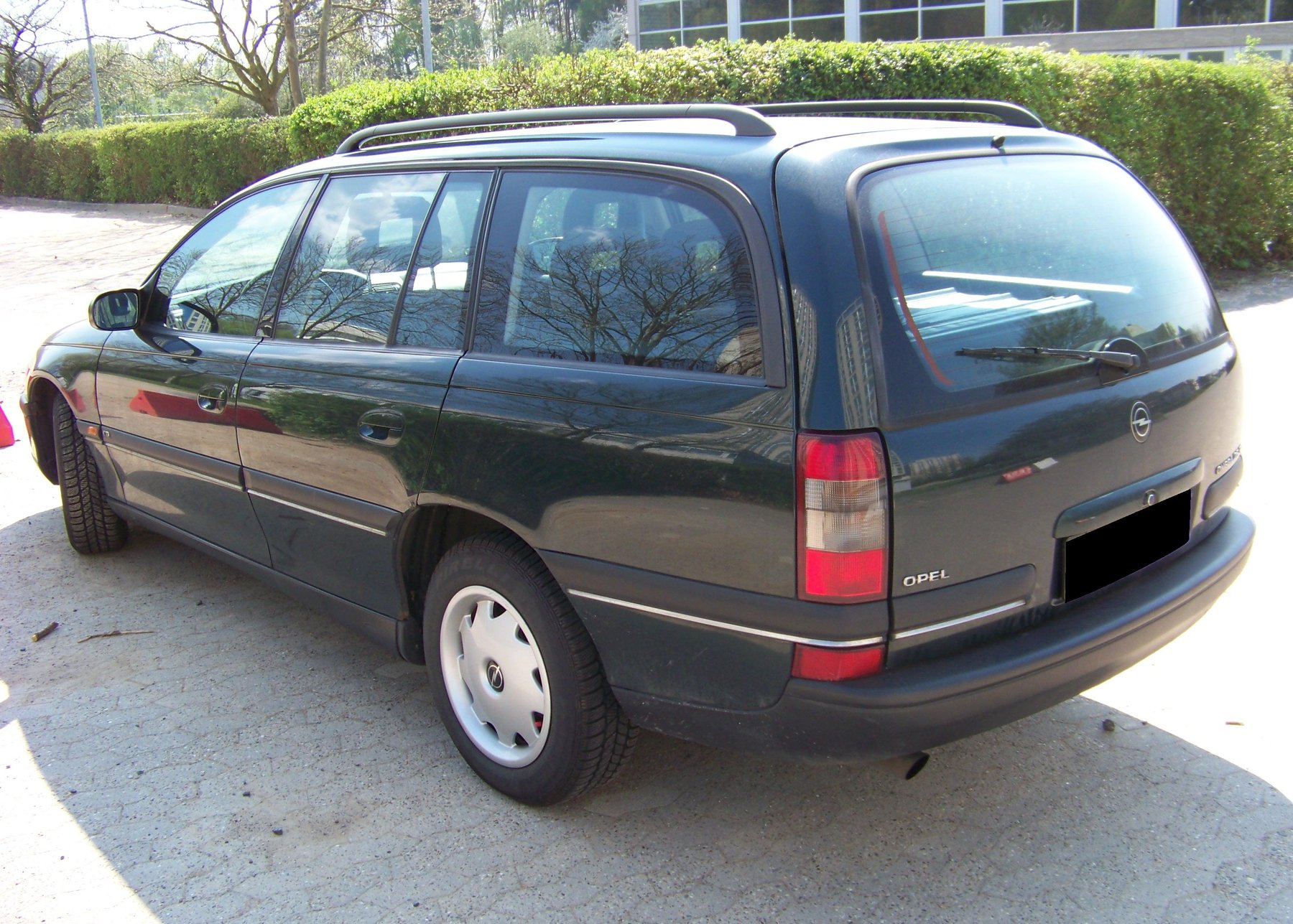 Van Opel 5D OMEGA CARAVAN 2.5TD-VBF35/273