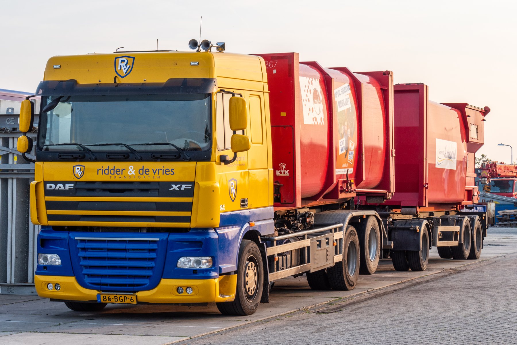 Samochód ciężarowy DAF DAF 105.460