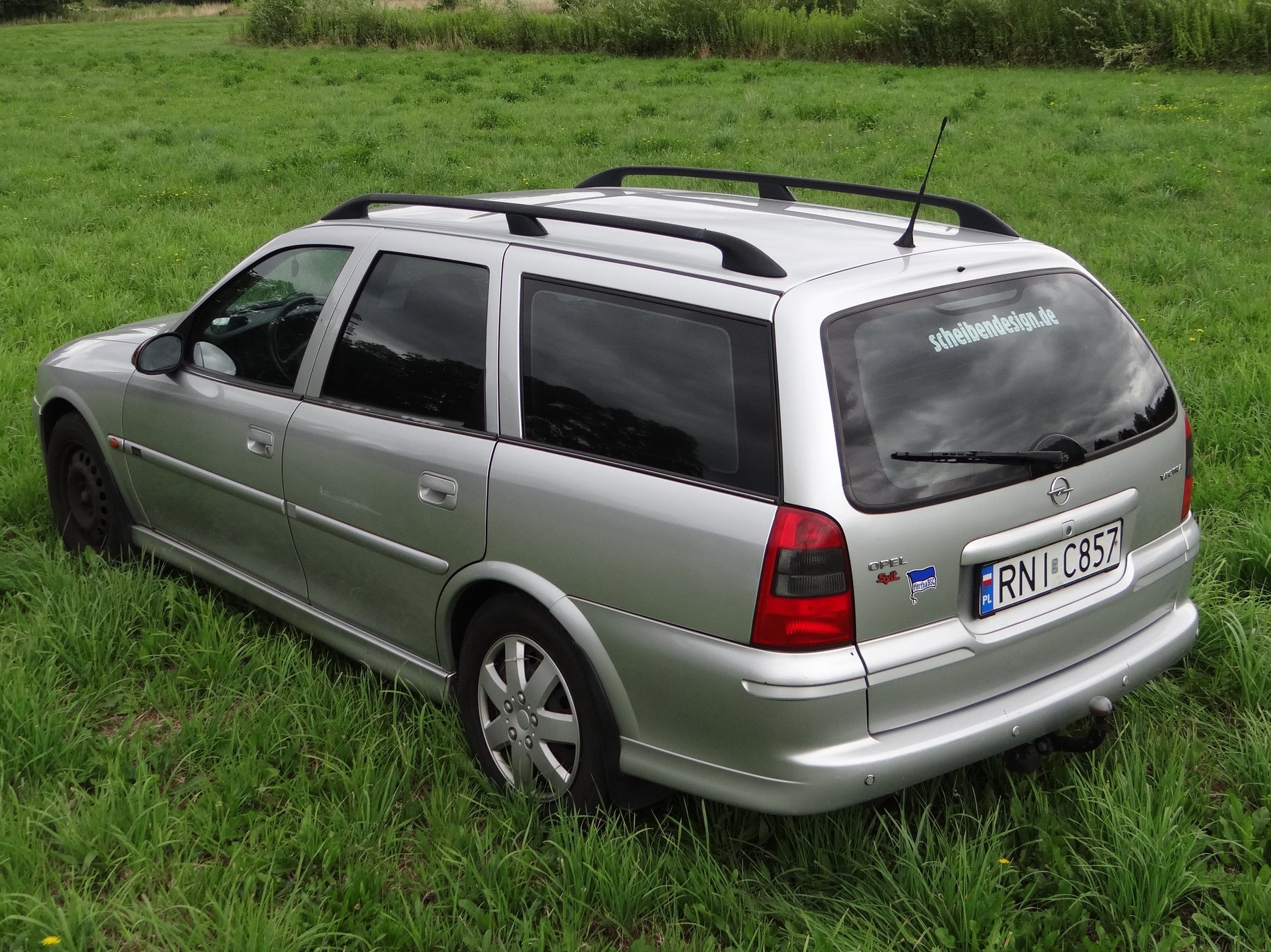 Van Opel 5D VECTRA CARAVAN 2.2DTI-JBF35/264