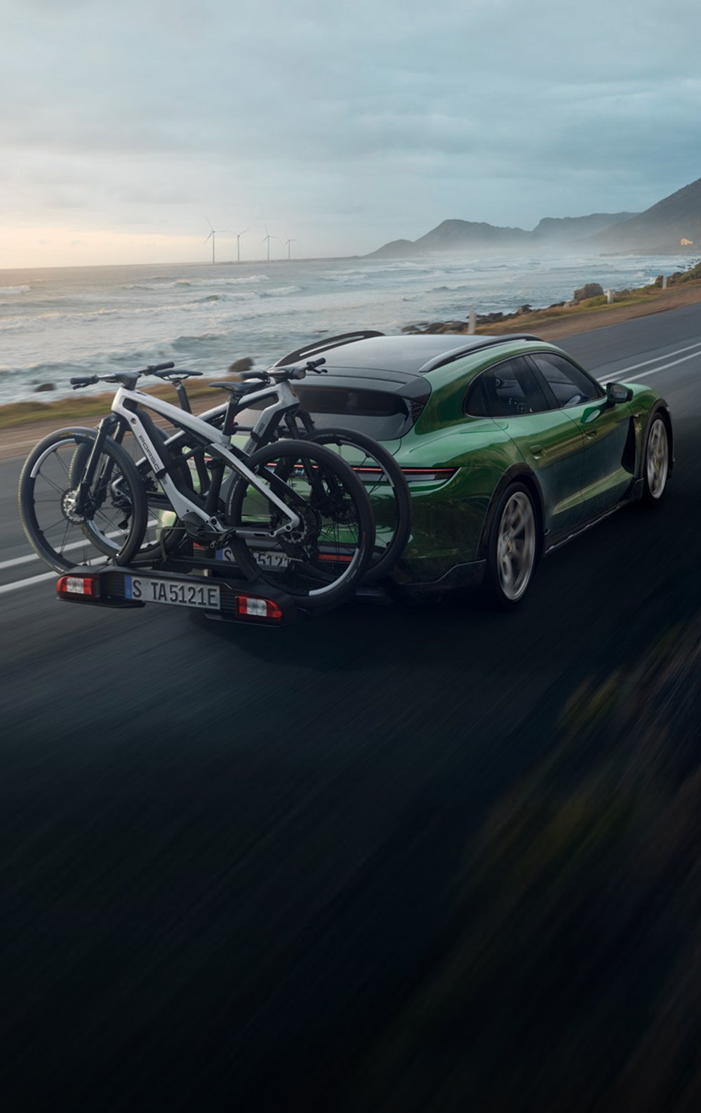 Van Porsche Taycan Turbo