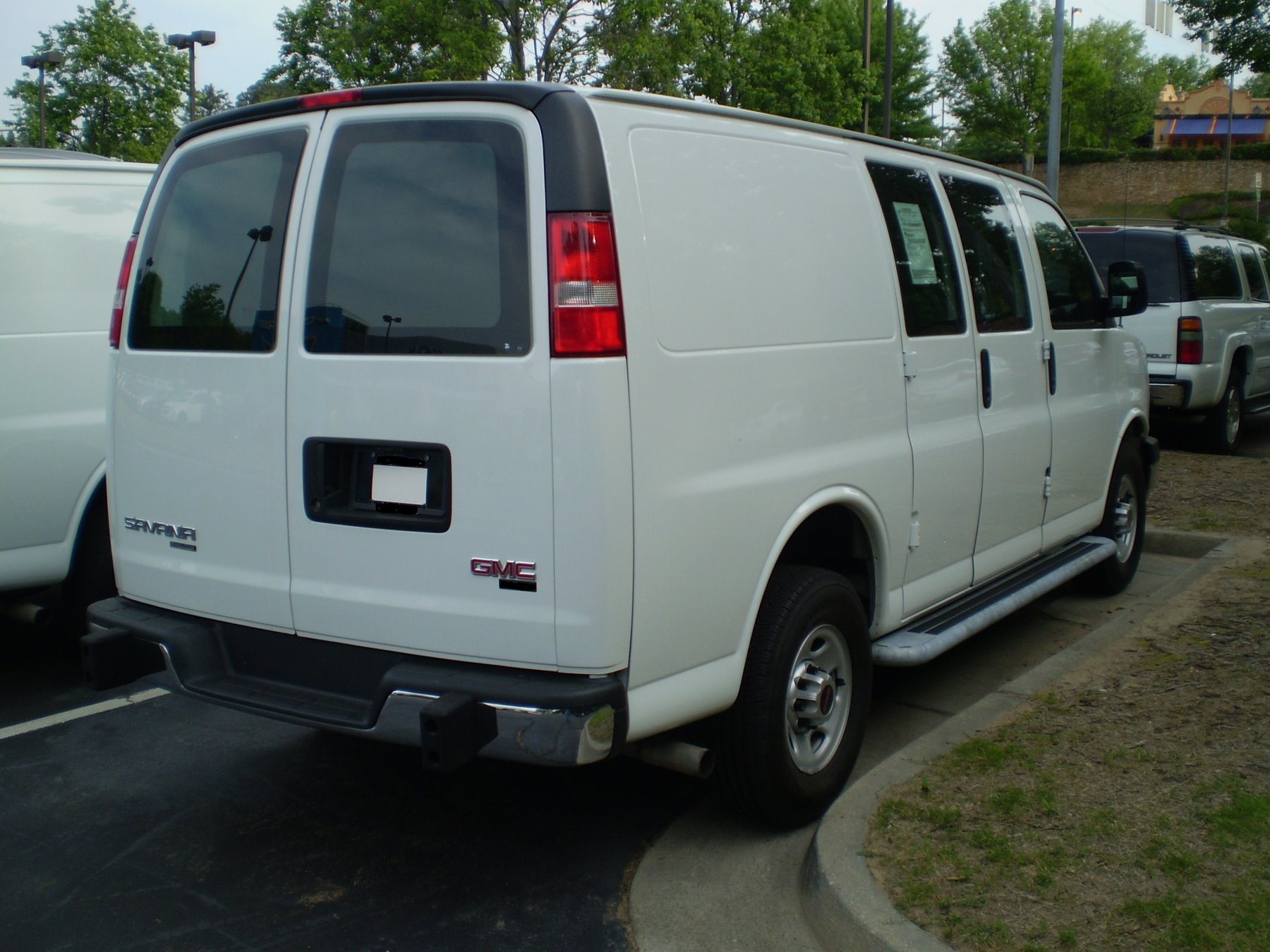 Van GMC SAVANA 2500 CARGO VAN