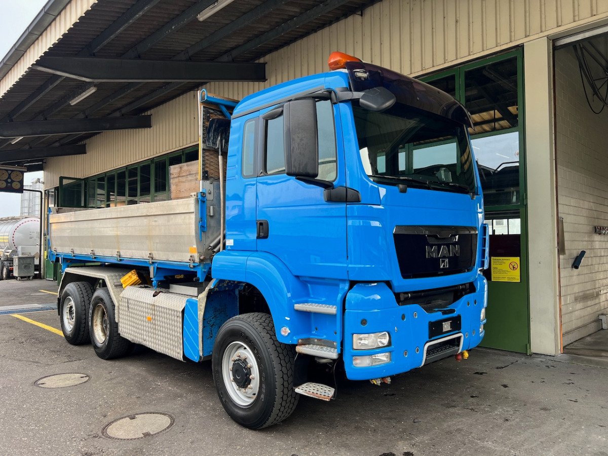 Truck MAN TGS 28.480 6X4-4BL