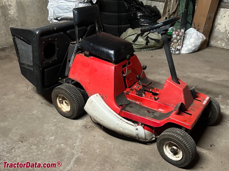 Ride-on mowers TORO 2-1651 (R-26) - Rear-Engine Riding Mower (1969)