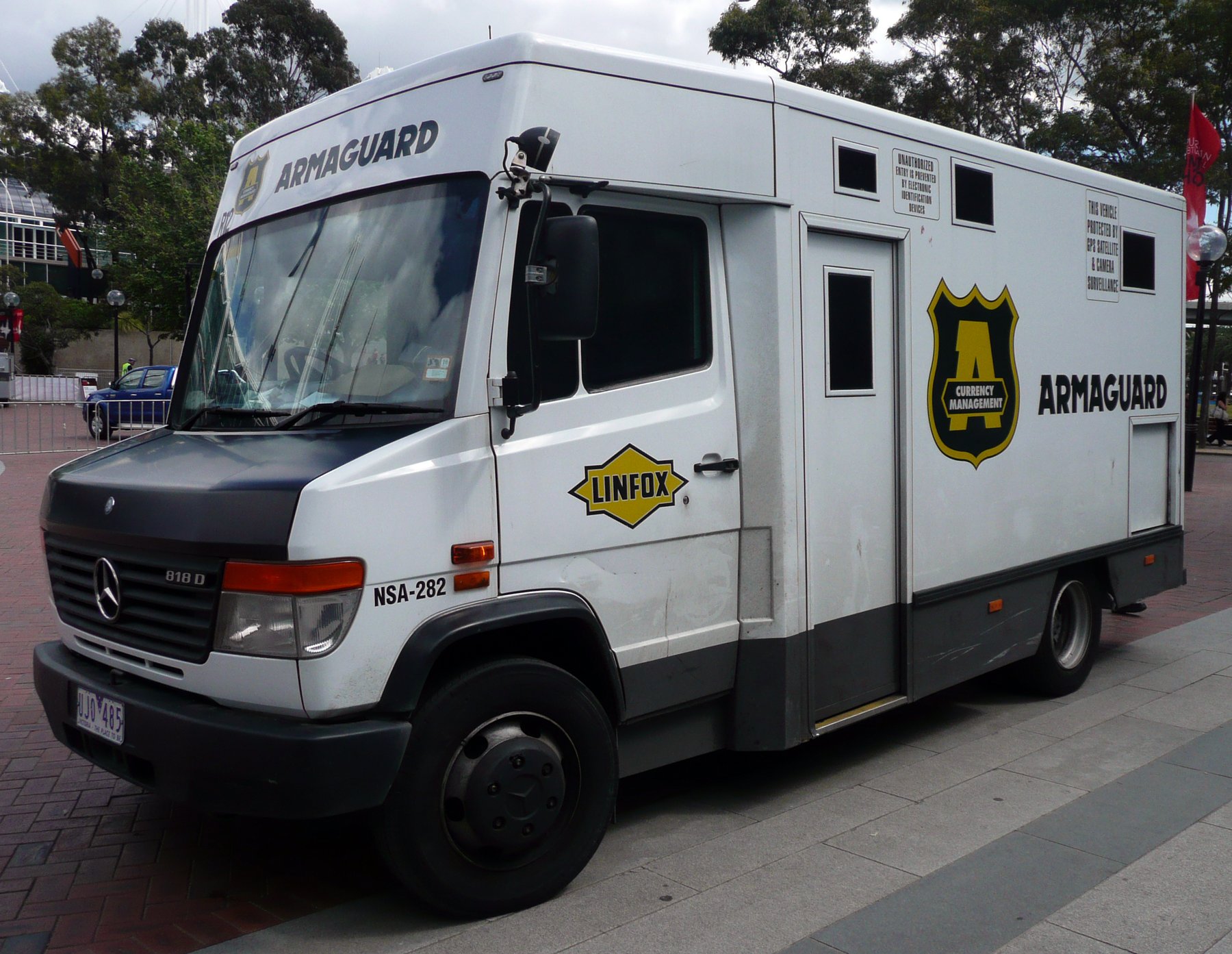 Truck Mercedes Benz 818D